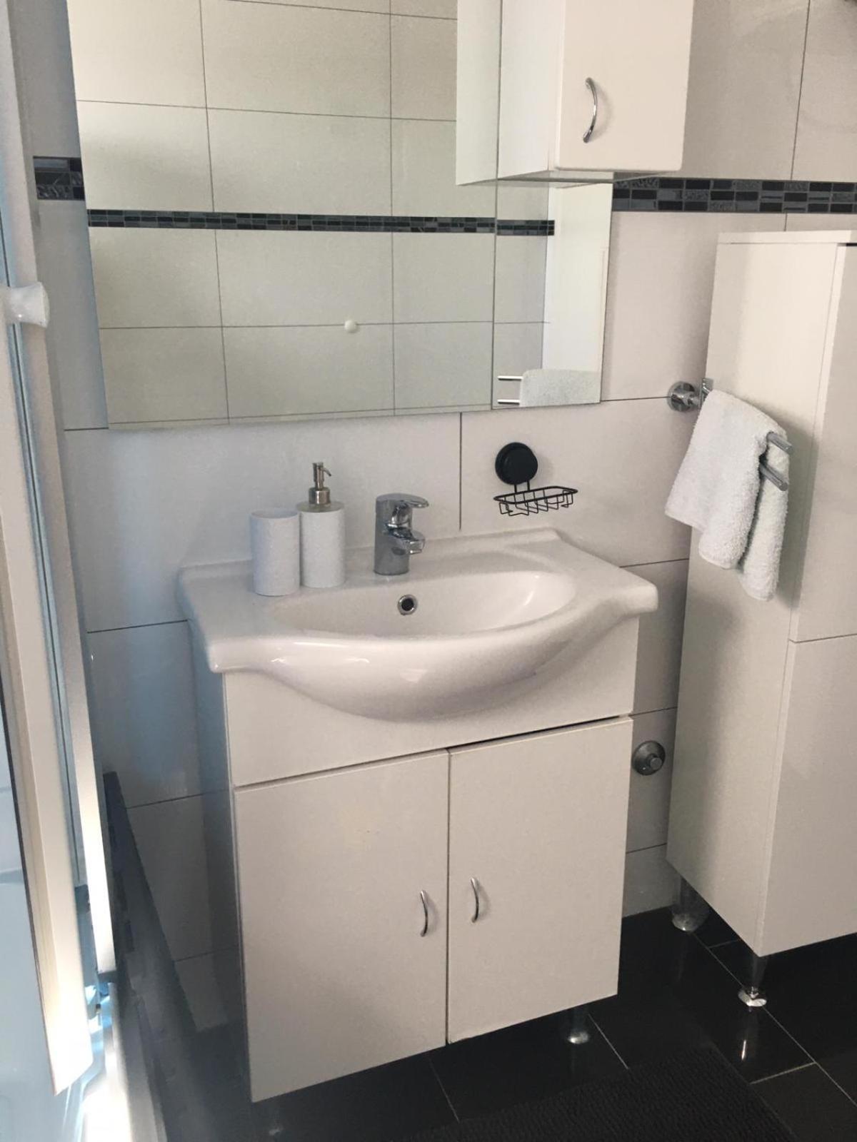 Apartment House Paradiso Rogoznica (Sibenik-Knin)